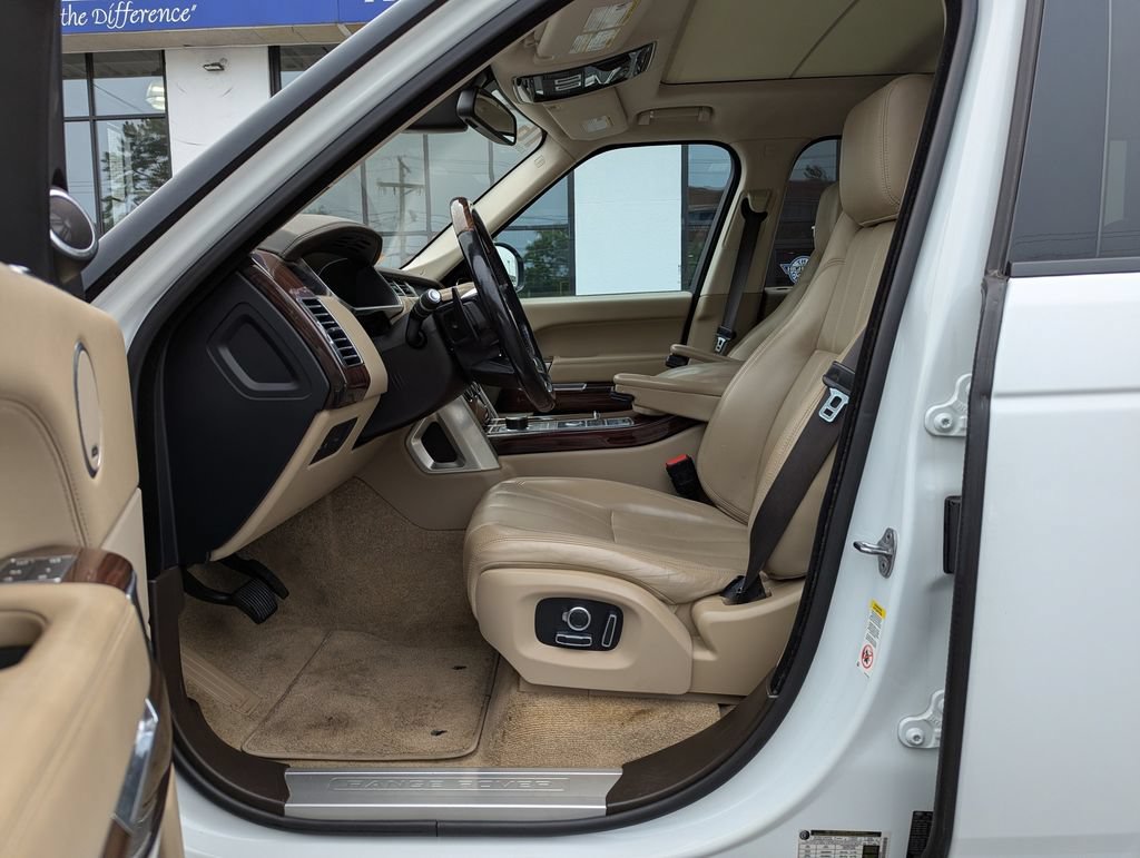 Used 2016 Land Rover Range Rover HSE AWD/4WD image 12