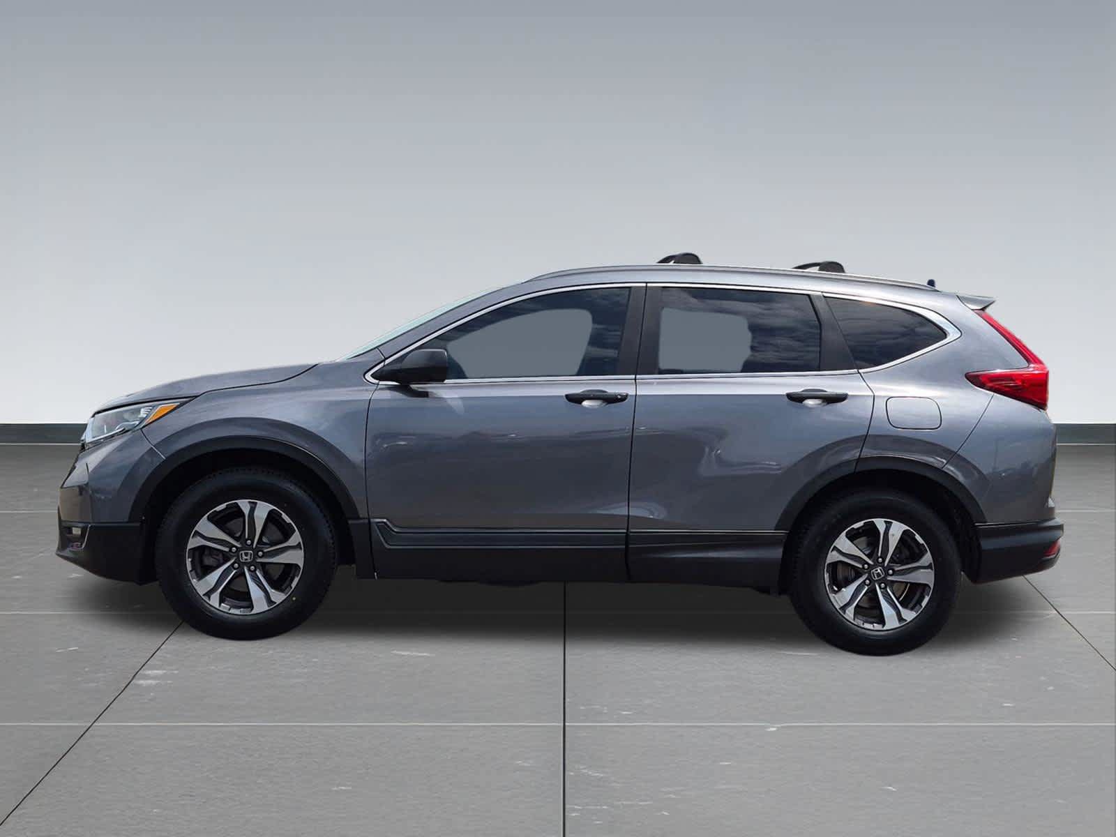 Used 2017 Honda CR-V LX image 3