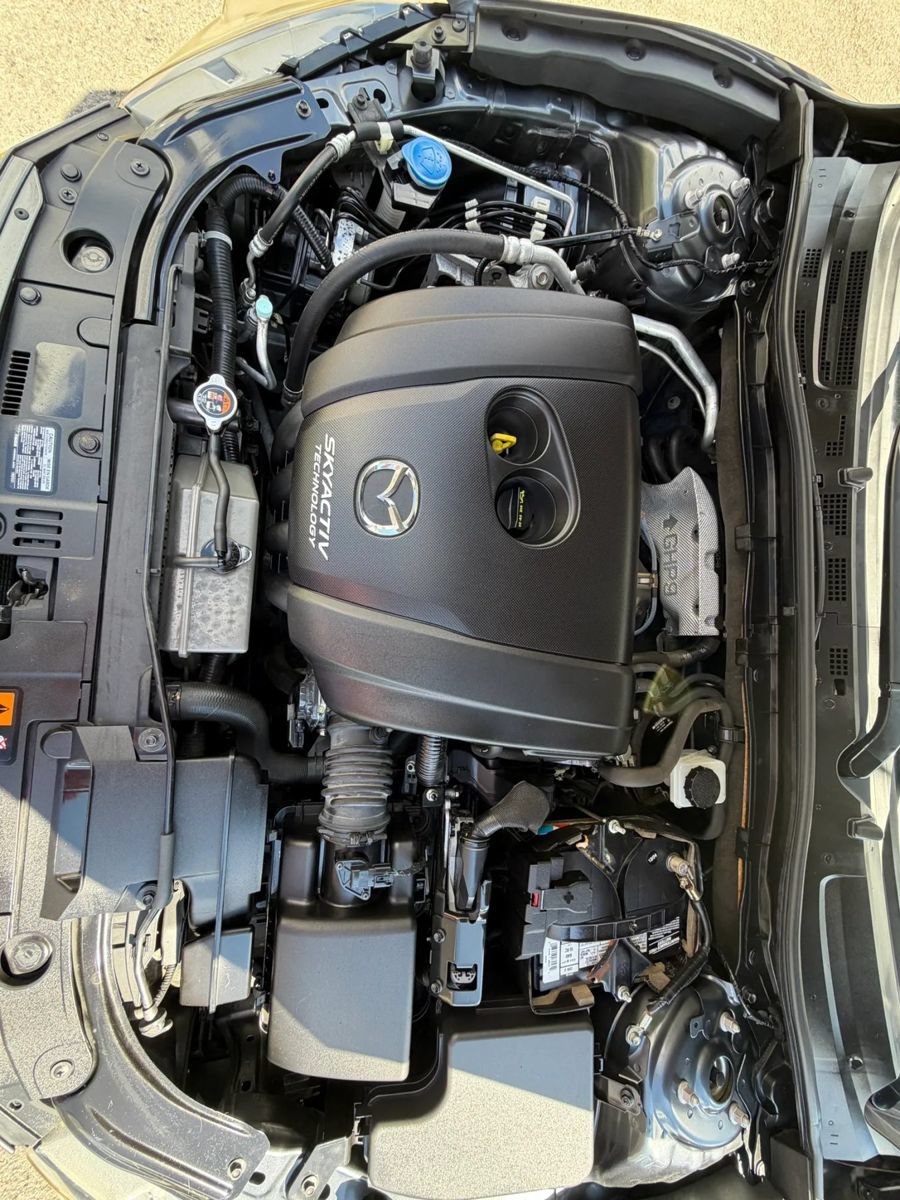 Used 2014 MAZDA MAZDA3 i Touring w/ Moonroof Package 1 FWD image 11