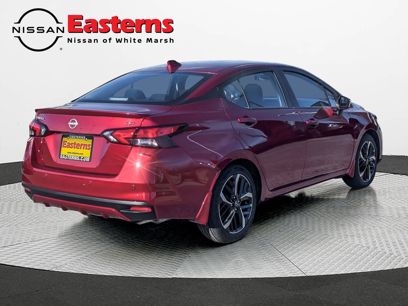 New 2025 Nissan Versa SR w/ Trunk Package image 7