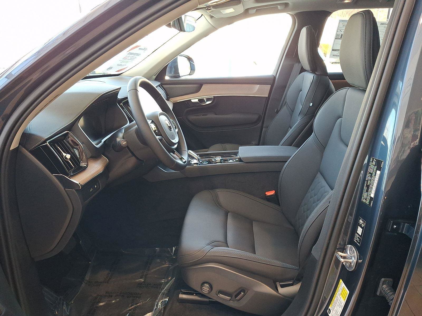 Certified 2026 Volvo XC90 T8 Plus w/ Protection Package Premier image 16