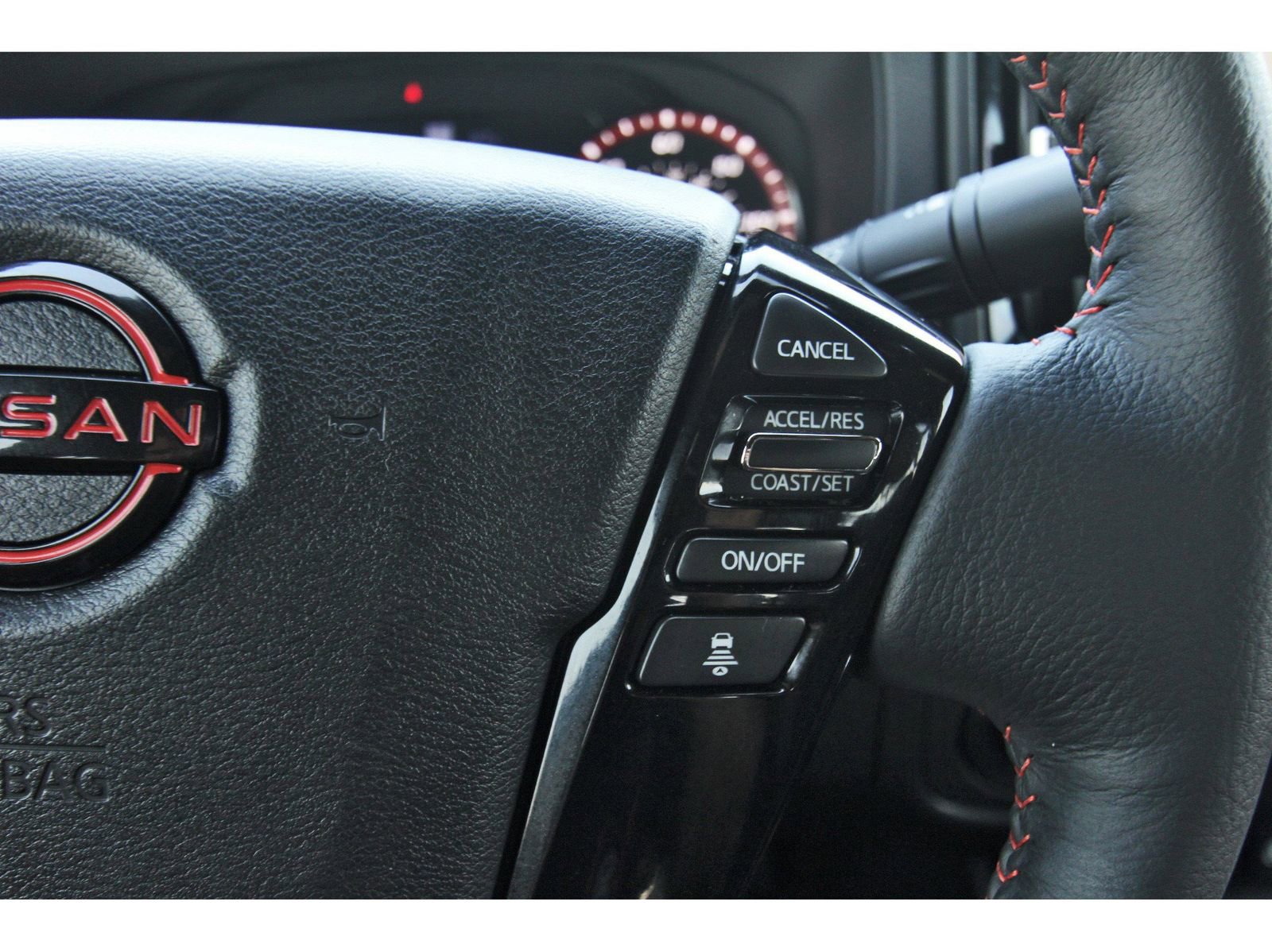 Certified 2025 Nissan Frontier PRO-4X w/ Pro Premium Package image 19
