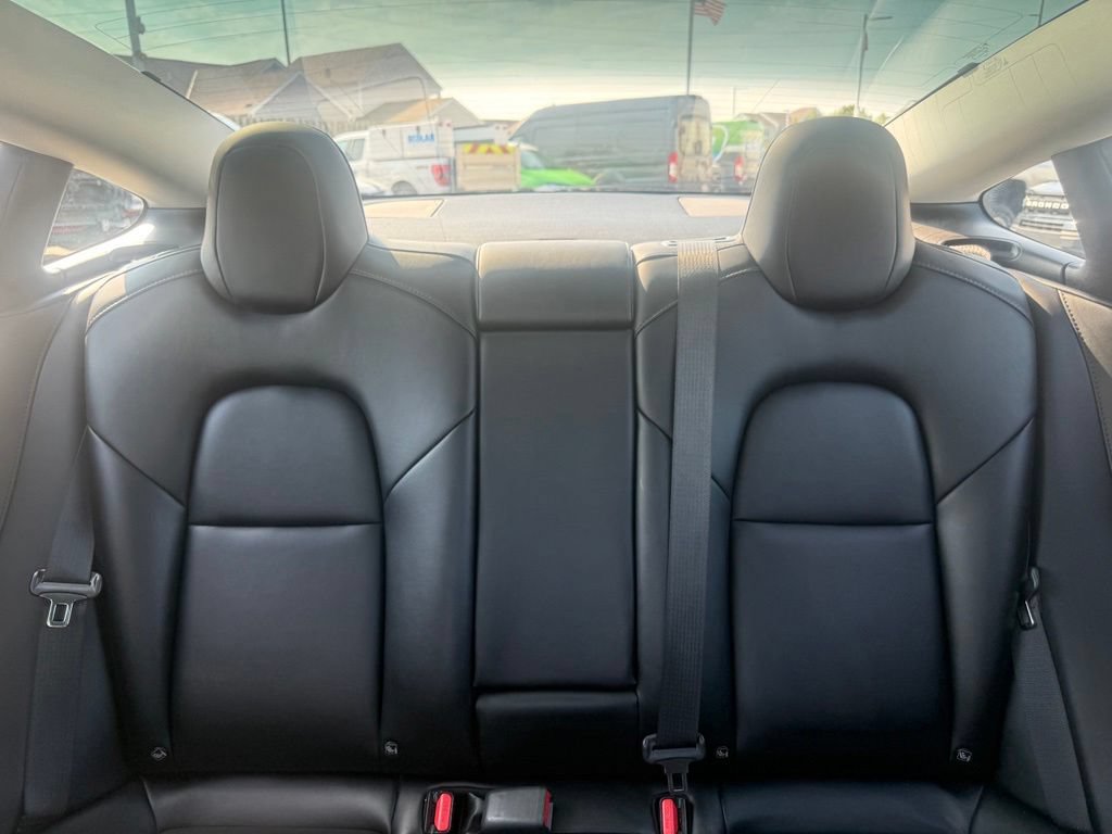 Used 2022 Tesla Model 3 Long Range AWD/4WD image 22