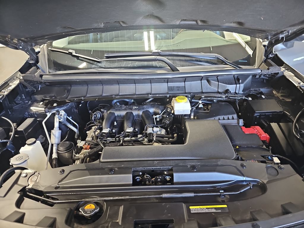 Used 2024 Nissan Pathfinder SV AWD/4WD image 30