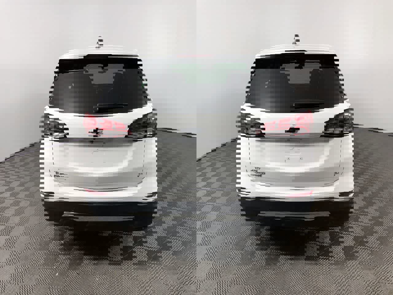 Used 2024 Chevrolet Equinox LT w/ LPO, Floor Liner Package image 7