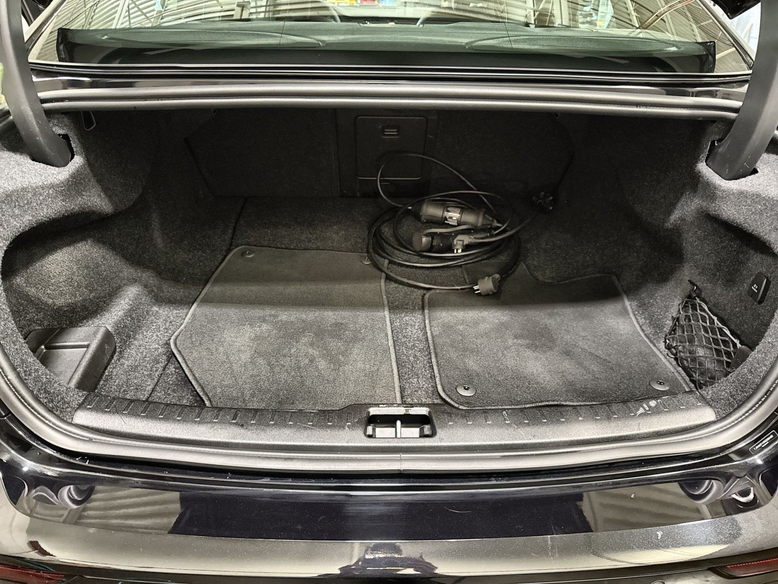Certified 2024 Volvo S60 T8 Plus AWD/4WD image 25