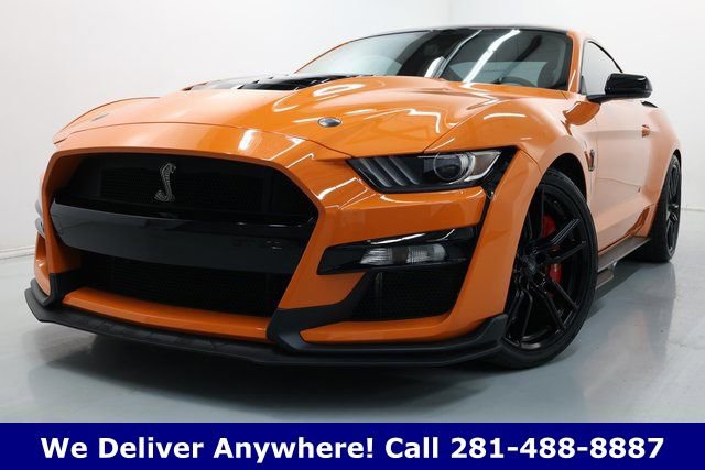 Used 2021 Ford Mustang Shelby GT500 w/ Technology Package image 2