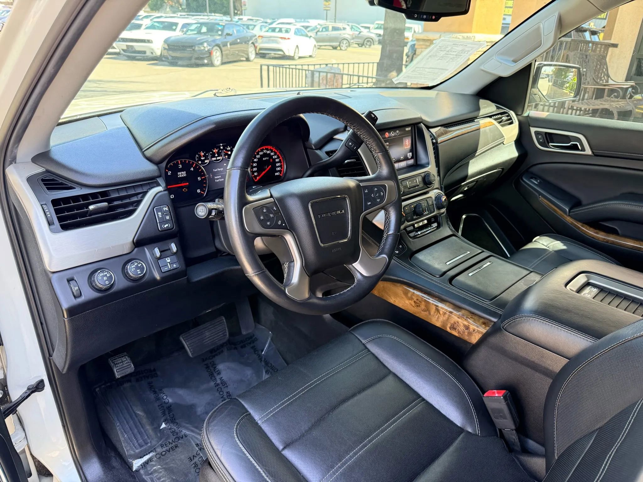 Used 2015 GMC Yukon Denali AWD/4WD image 11