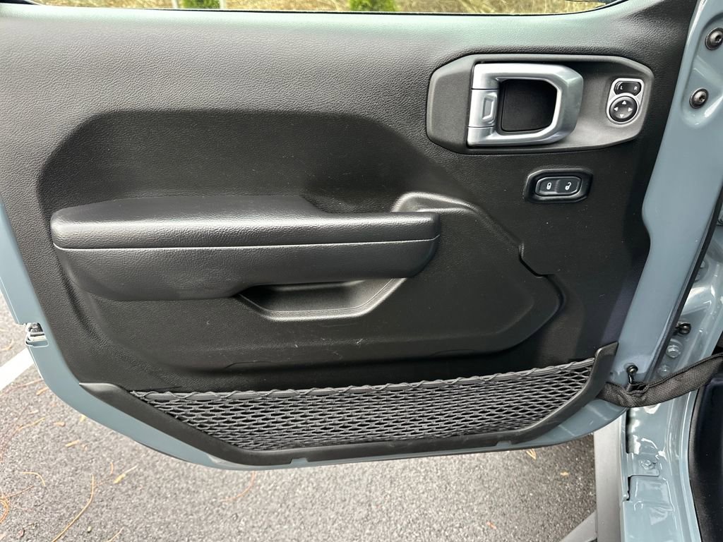 Used 2024 Jeep Wrangler Unlimited AWD/4WD image 16