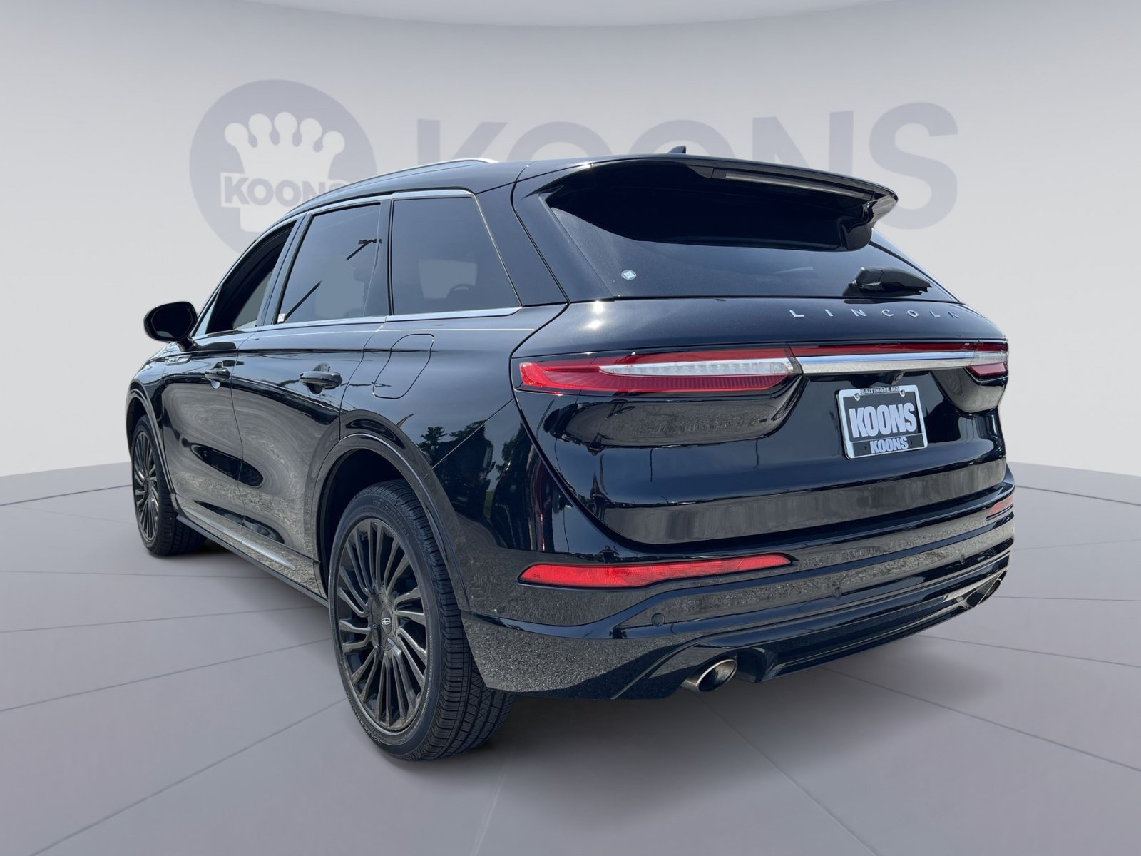 Used 2022 Lincoln Corsair Reserve w/ Luxury Package AWD/4WD image 4