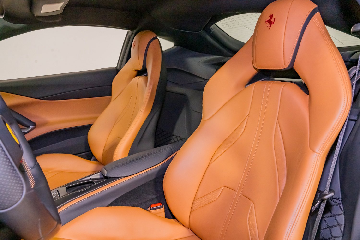 Used 2019 Ferrari 812 Superfast RWD image 24