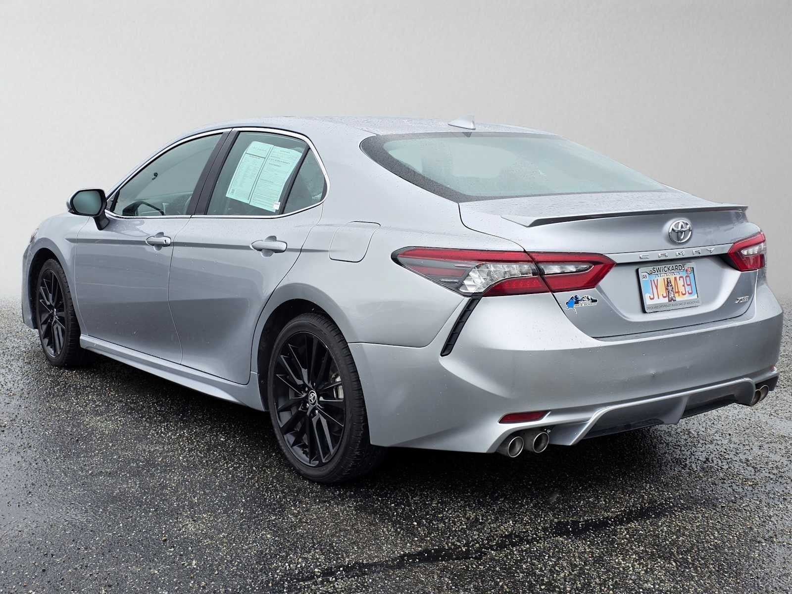 Used 2024 Toyota Camry XSE FWD image 5