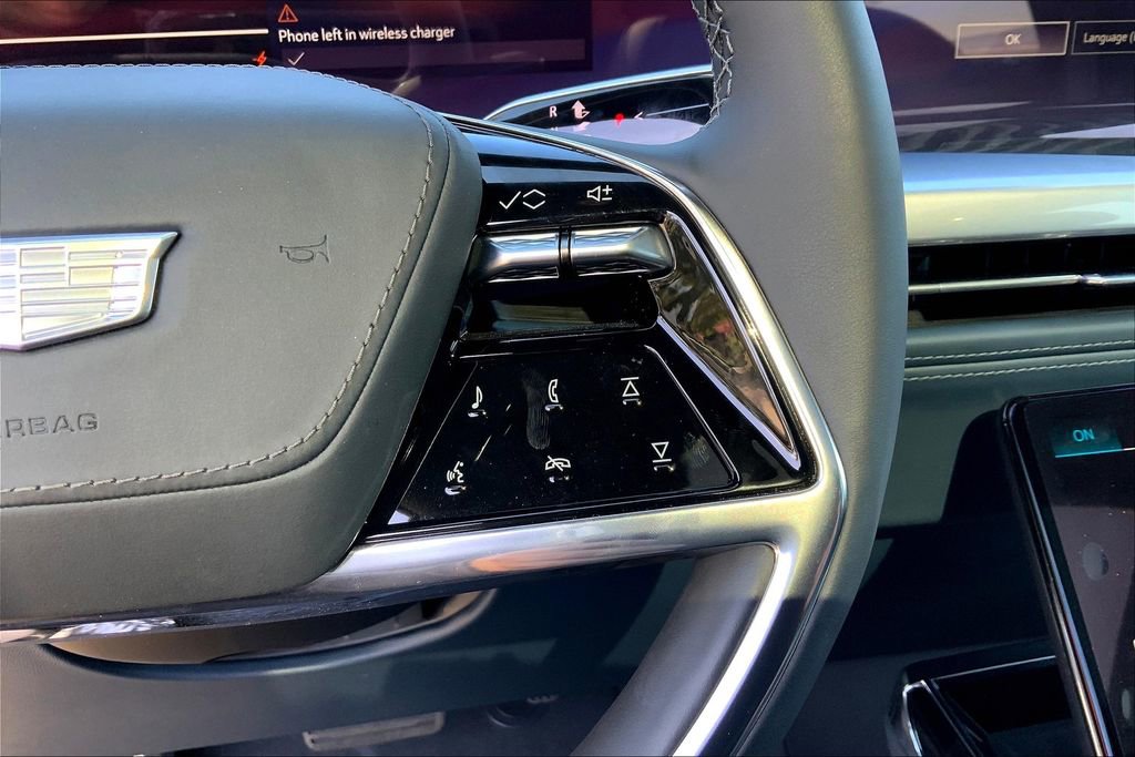 Used 2025 Cadillac Escalade IQ Luxury 2 image 23