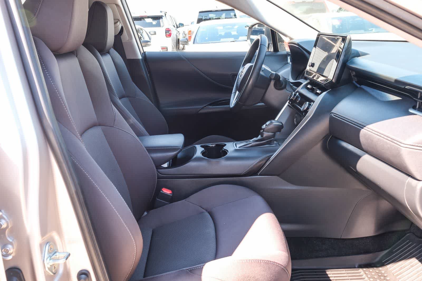 Certified 2024 Toyota Venza LE AWD/4WD image 21