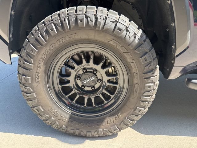Used 2024 Toyota Tundra Limited AWD/4WD image 10