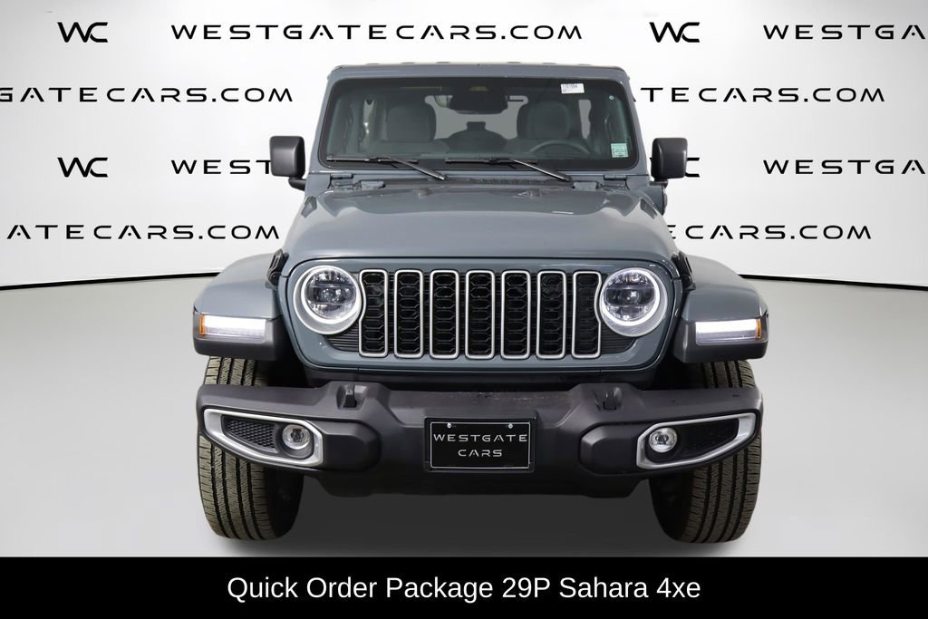Used 2025 Jeep Wrangler Unlimited Sahara image 2