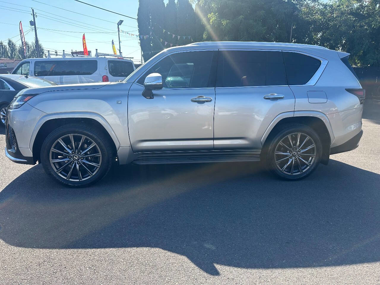 Used 2023 Lexus LX 600 F Sport image 2