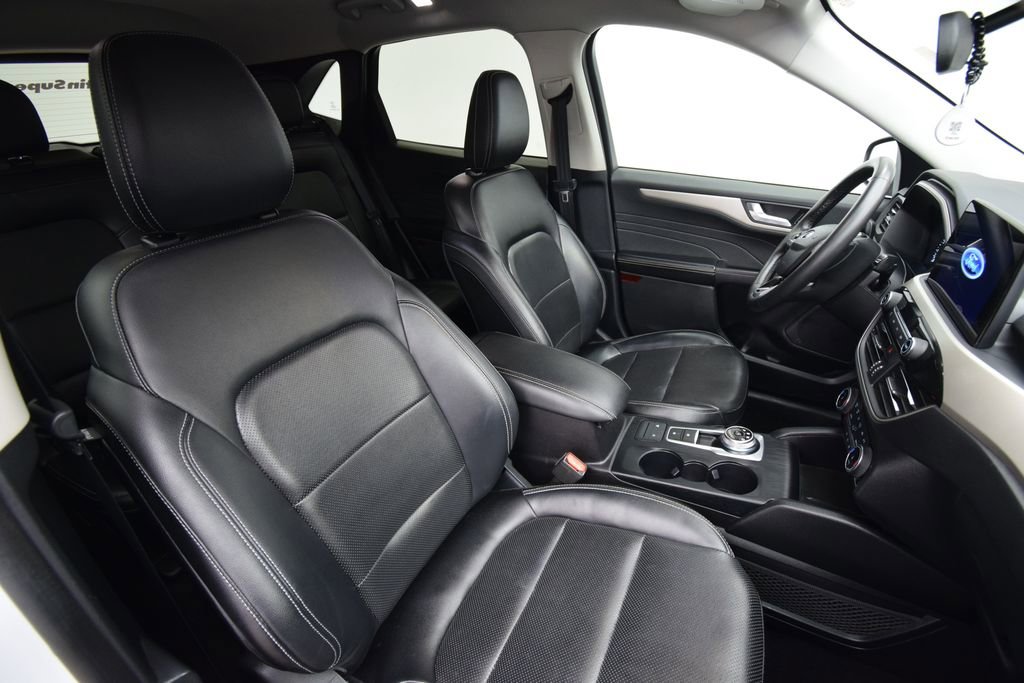 Used 2022 Ford Escape SEL image 17
