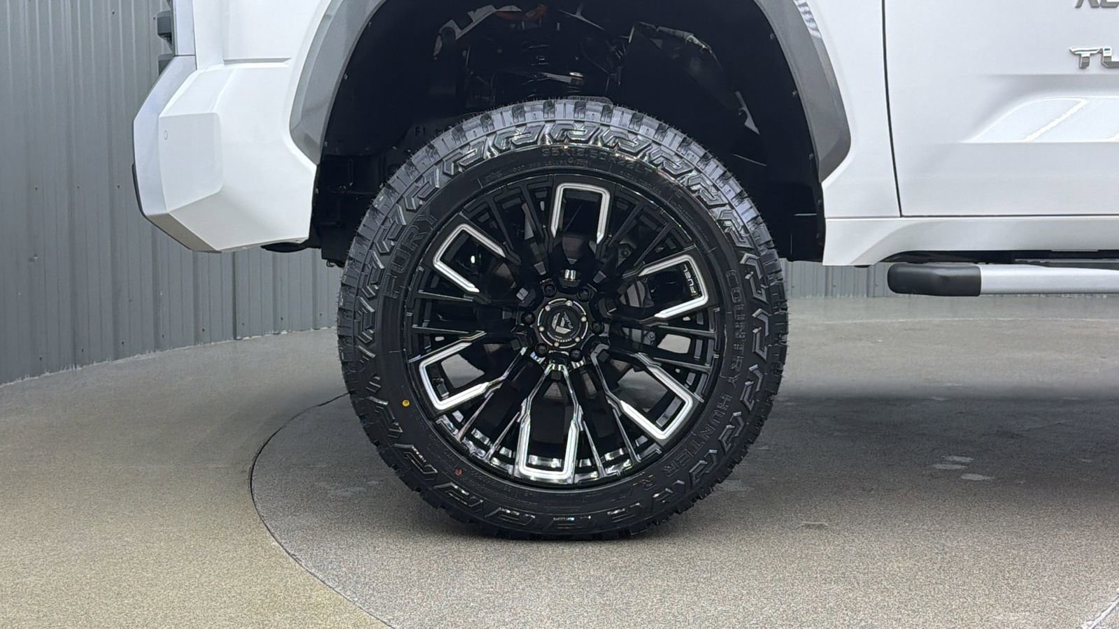 Used 2025 Toyota Tundra Limited image 10