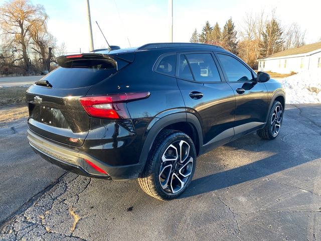 Used 2024 Chevrolet Trax RS w/ Driver Confidence Package image 7