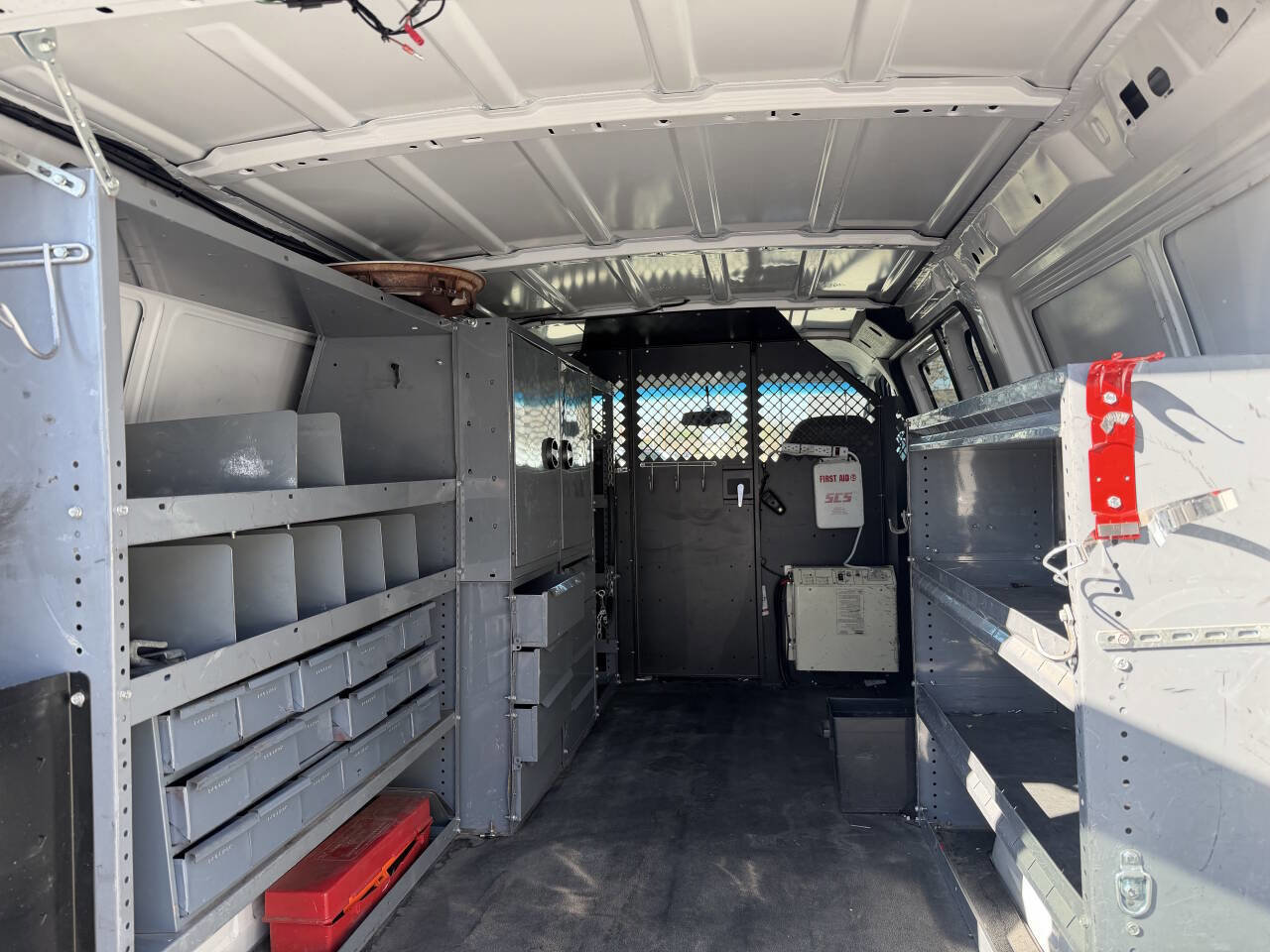 Used 2007 Ford E-250 and Econoline 250 RWD image 12