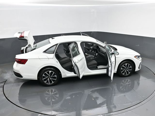 Used 2025 Volkswagen Jetta S FWD image 26