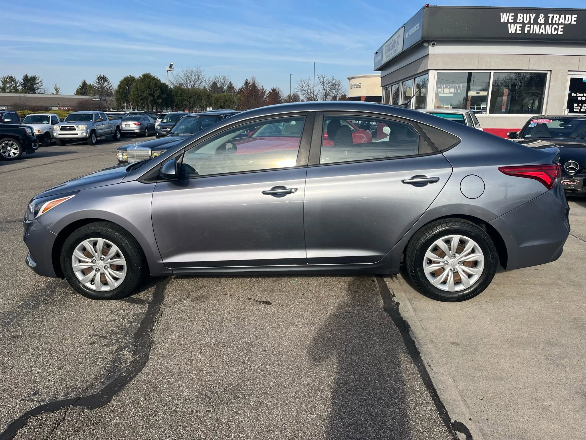 Used 2018 Hyundai Accent SE image 6