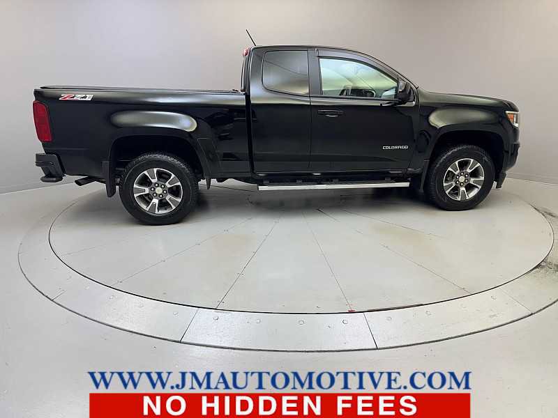 Used 2017 Chevrolet Colorado Z71 AWD/4WD image 6