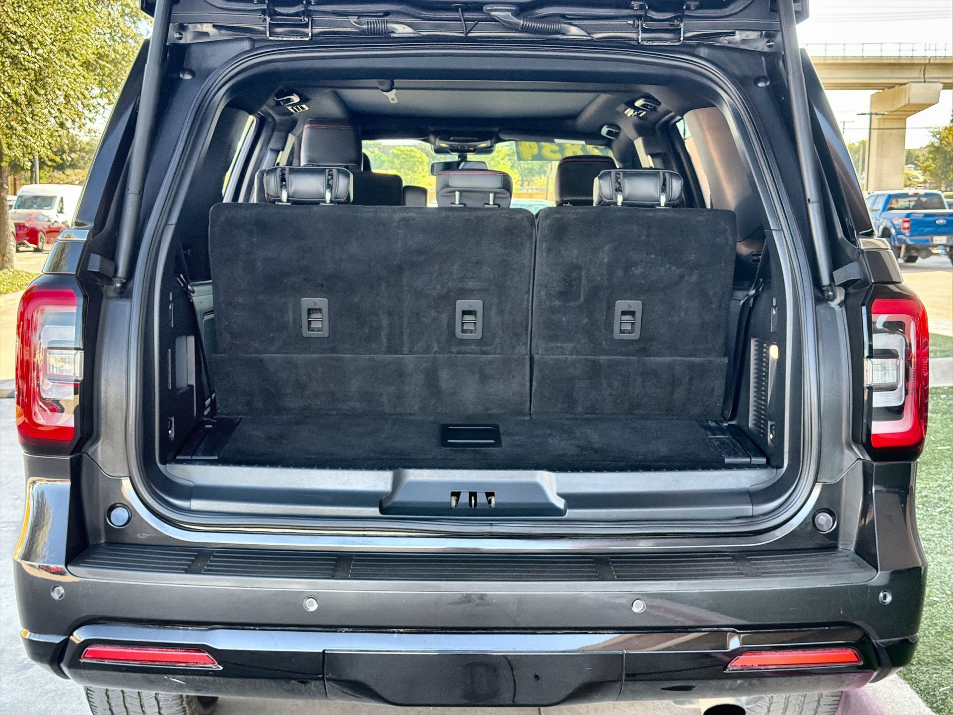Certified 2023 Ford Expedition Limited RWD image 25