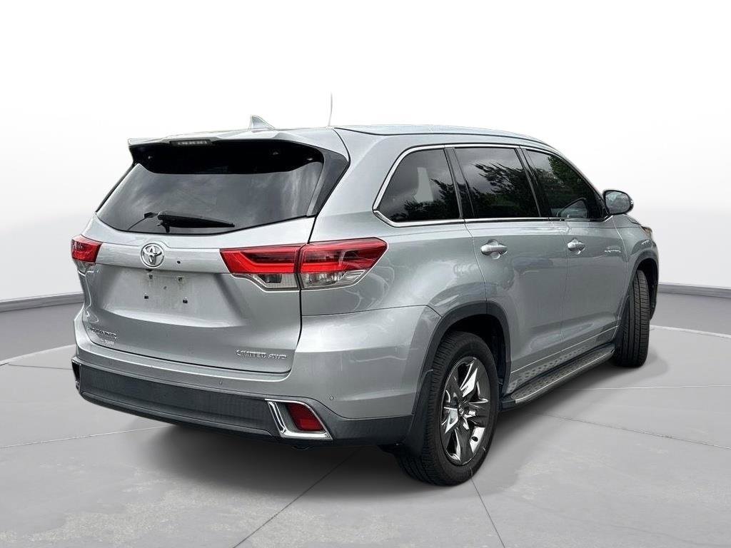 Used 2019 Toyota Highlander Limited Platinum AWD/4WD image 6