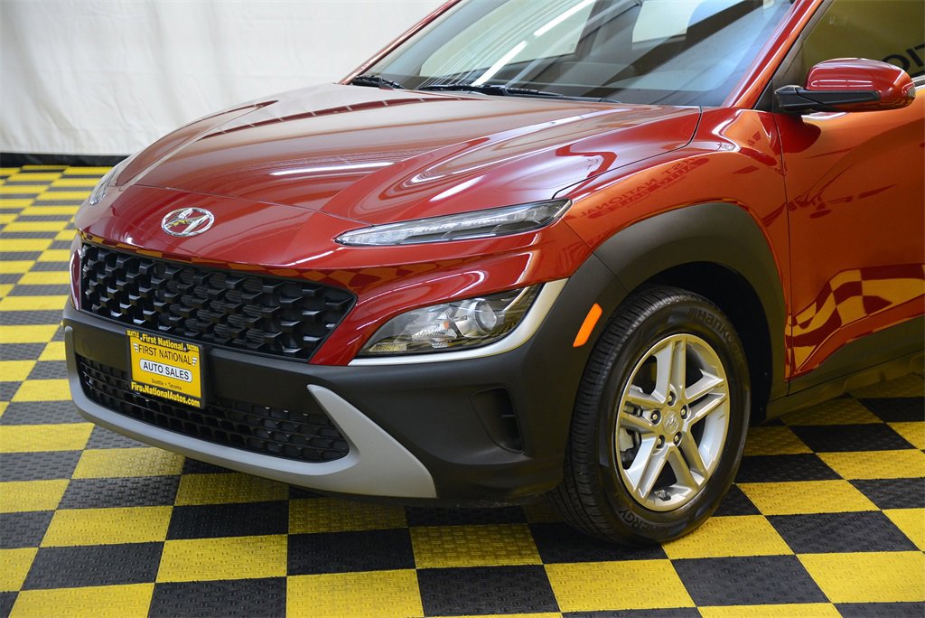 Used 2023 Hyundai Kona SE image 5