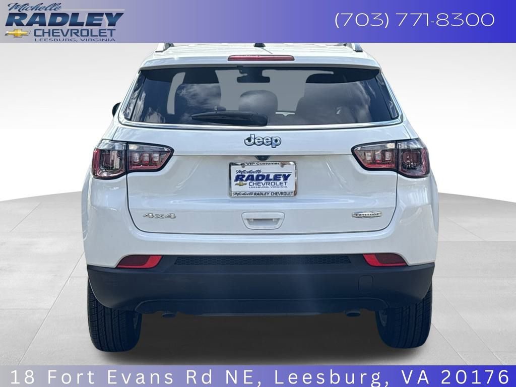 Used 2024 Jeep Compass Latitude image 4