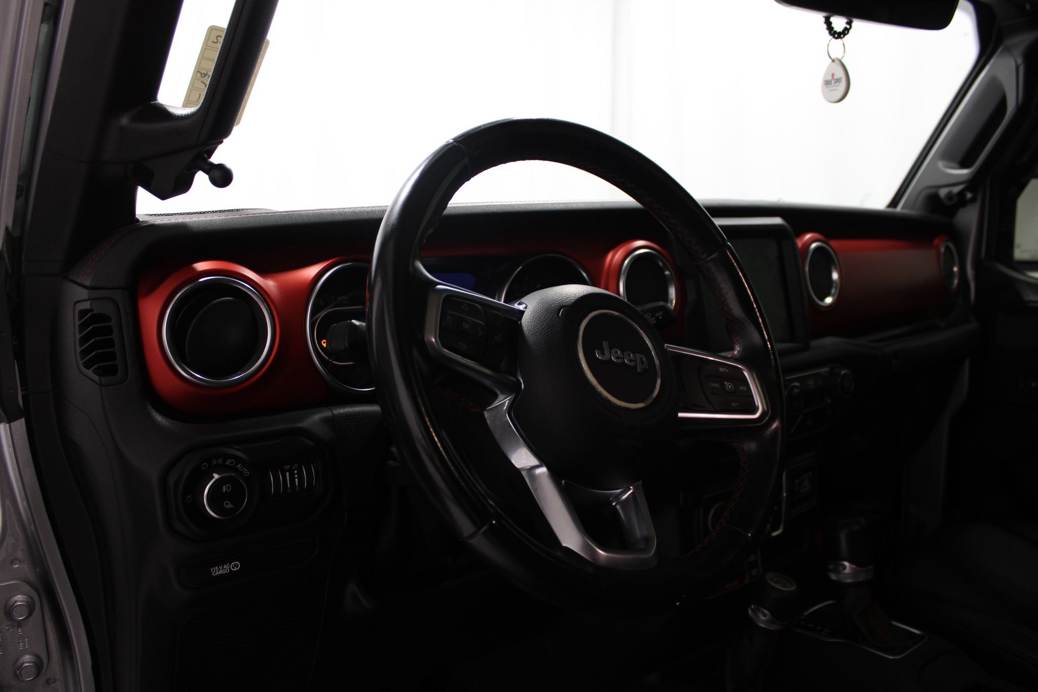 Used 2020 Jeep Gladiator Rubicon AWD/4WD image 13