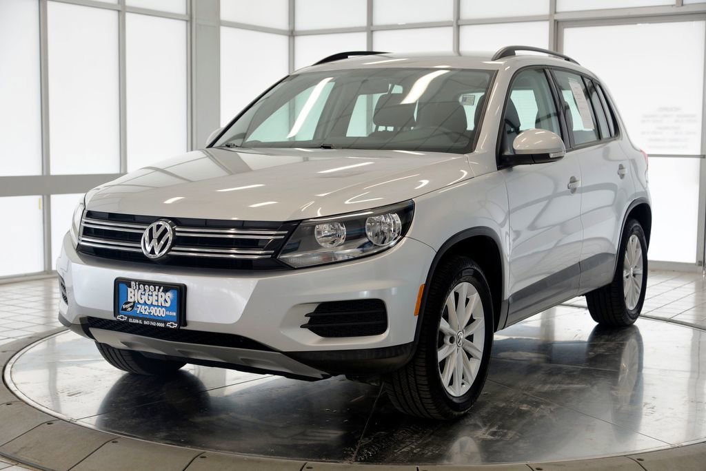 Used 2017 Volkswagen Tiguan S image 4