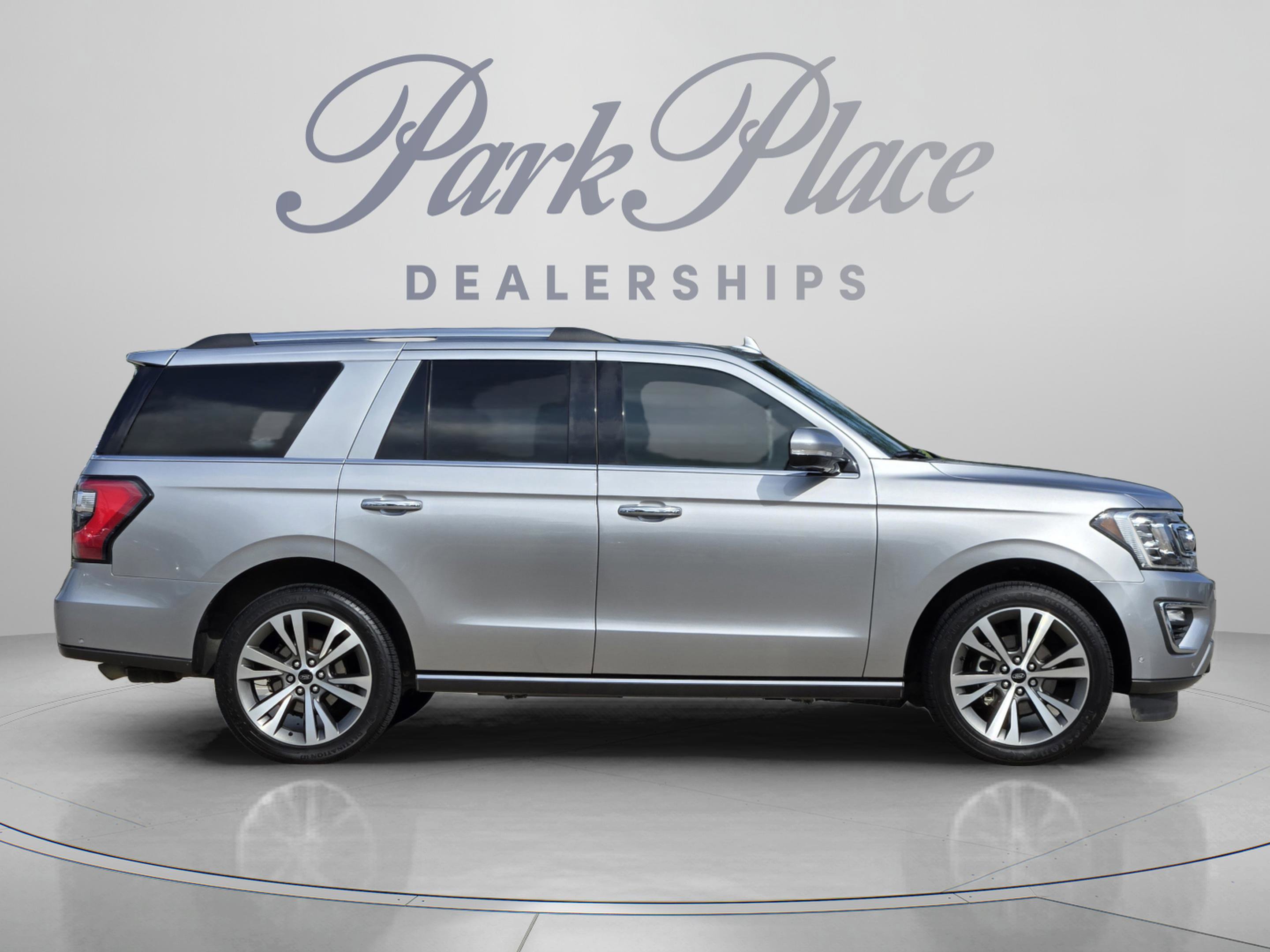 Used 2020 Ford Expedition Limited w/ Equipment Group 302A RWD image 6