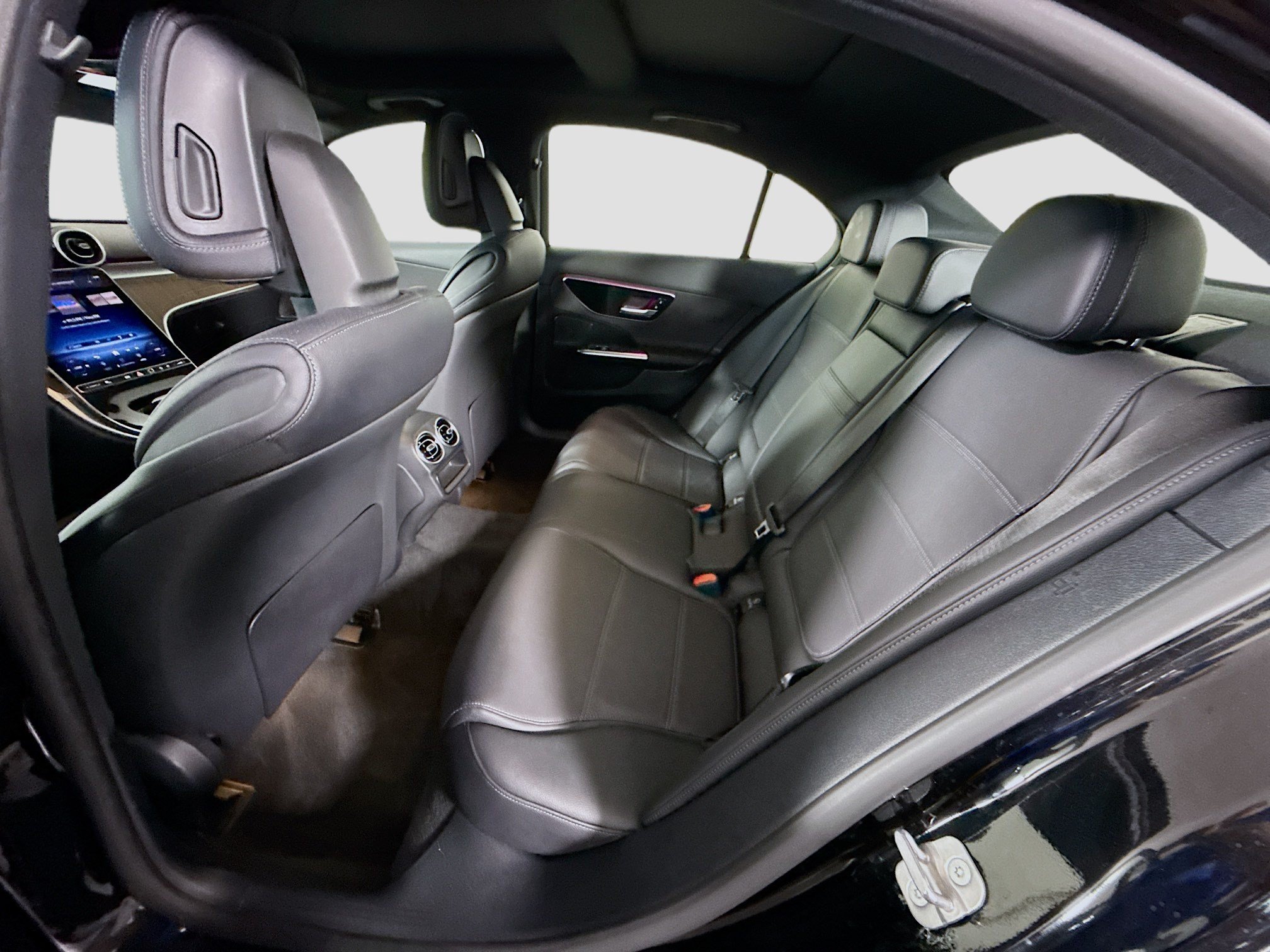 Used 2026 Mercedes-Benz C 300 Sedan image 24