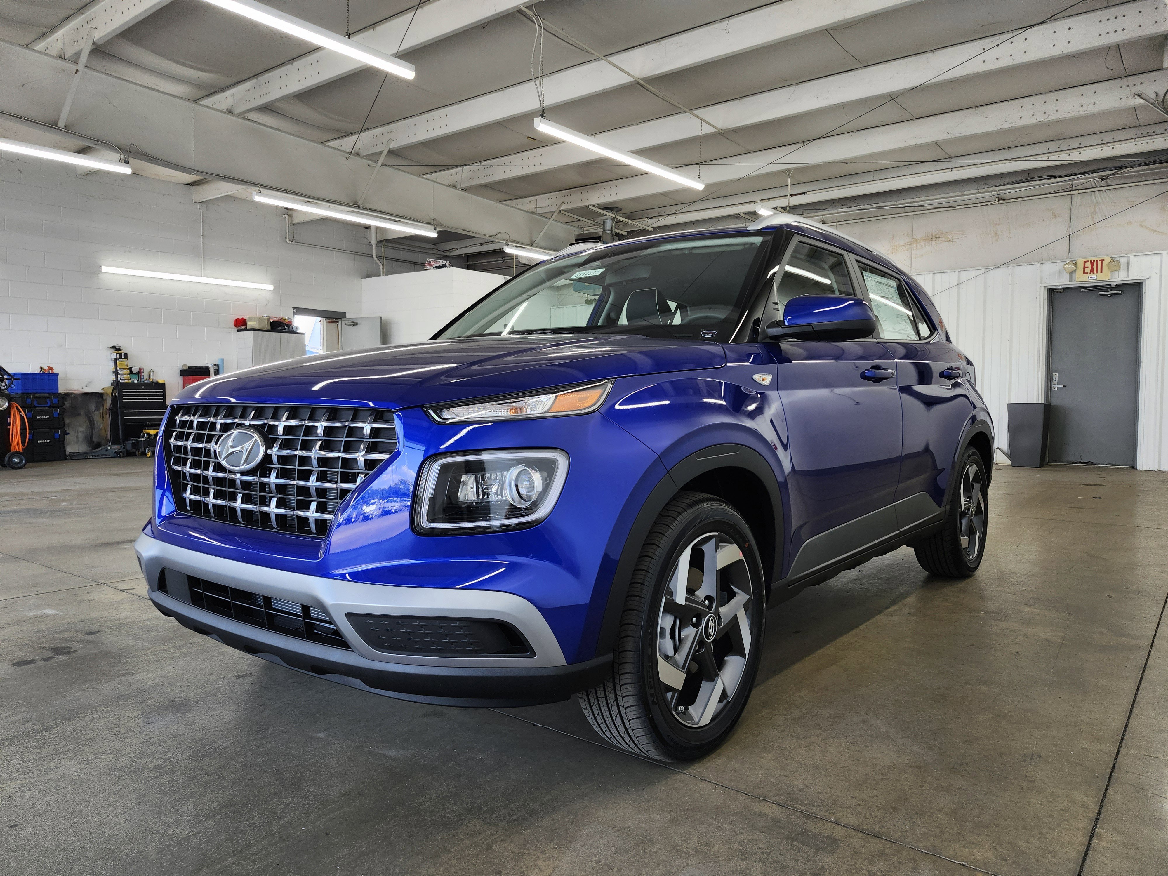 New 2025 Hyundai Venue Limited image 20