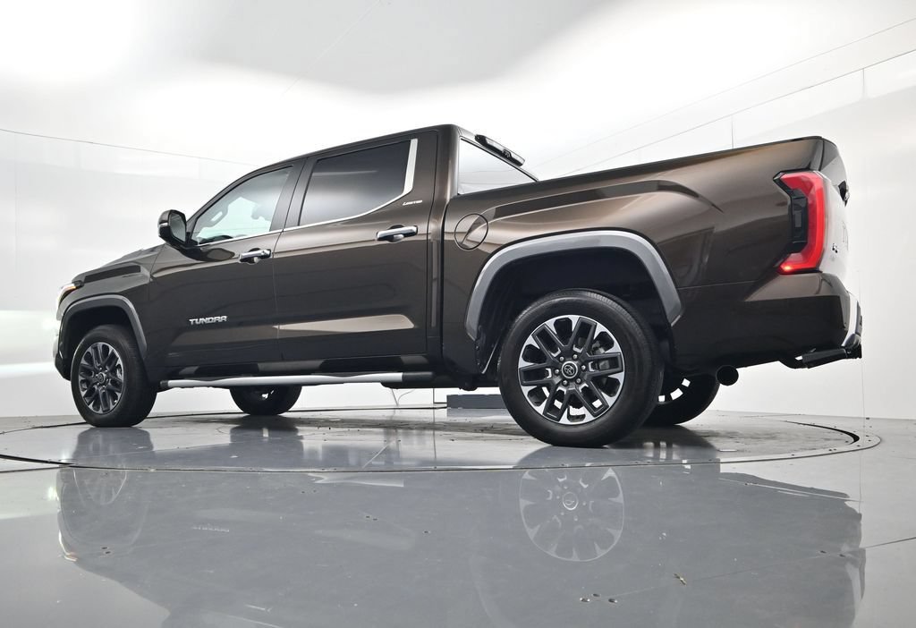 Used 2024 Toyota Tundra Limited AWD/4WD image 55