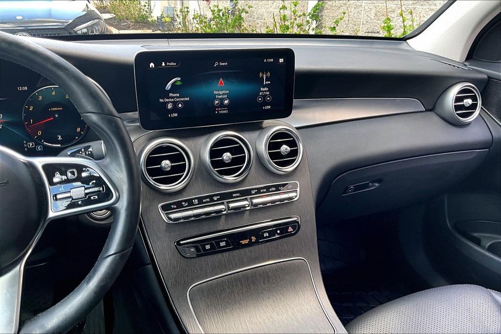 Certified 2022 Mercedes-Benz GLC 300 4MATIC image 6