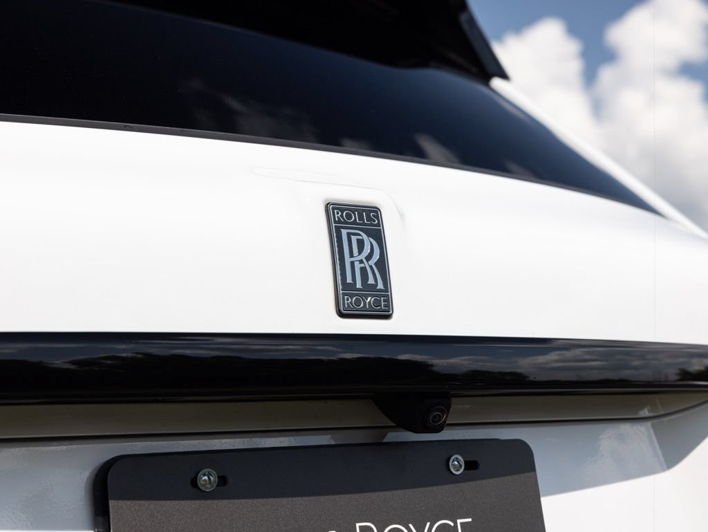 Certified 2022 Rolls-Royce Cullinan Black Badge w/ Dark Exterior Package AWD/4WD image 71
