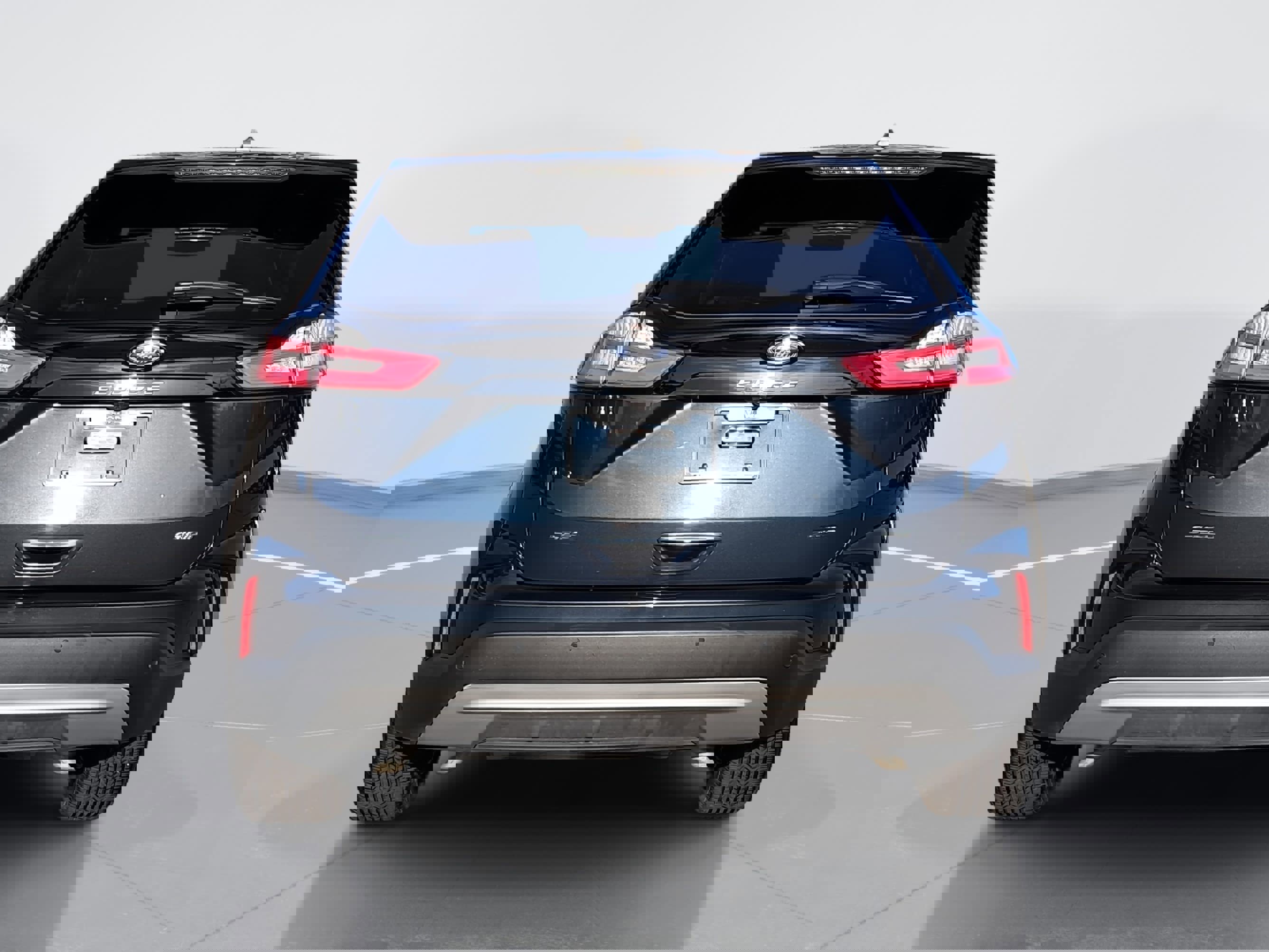 Used 2024 Ford Edge SEL image 4