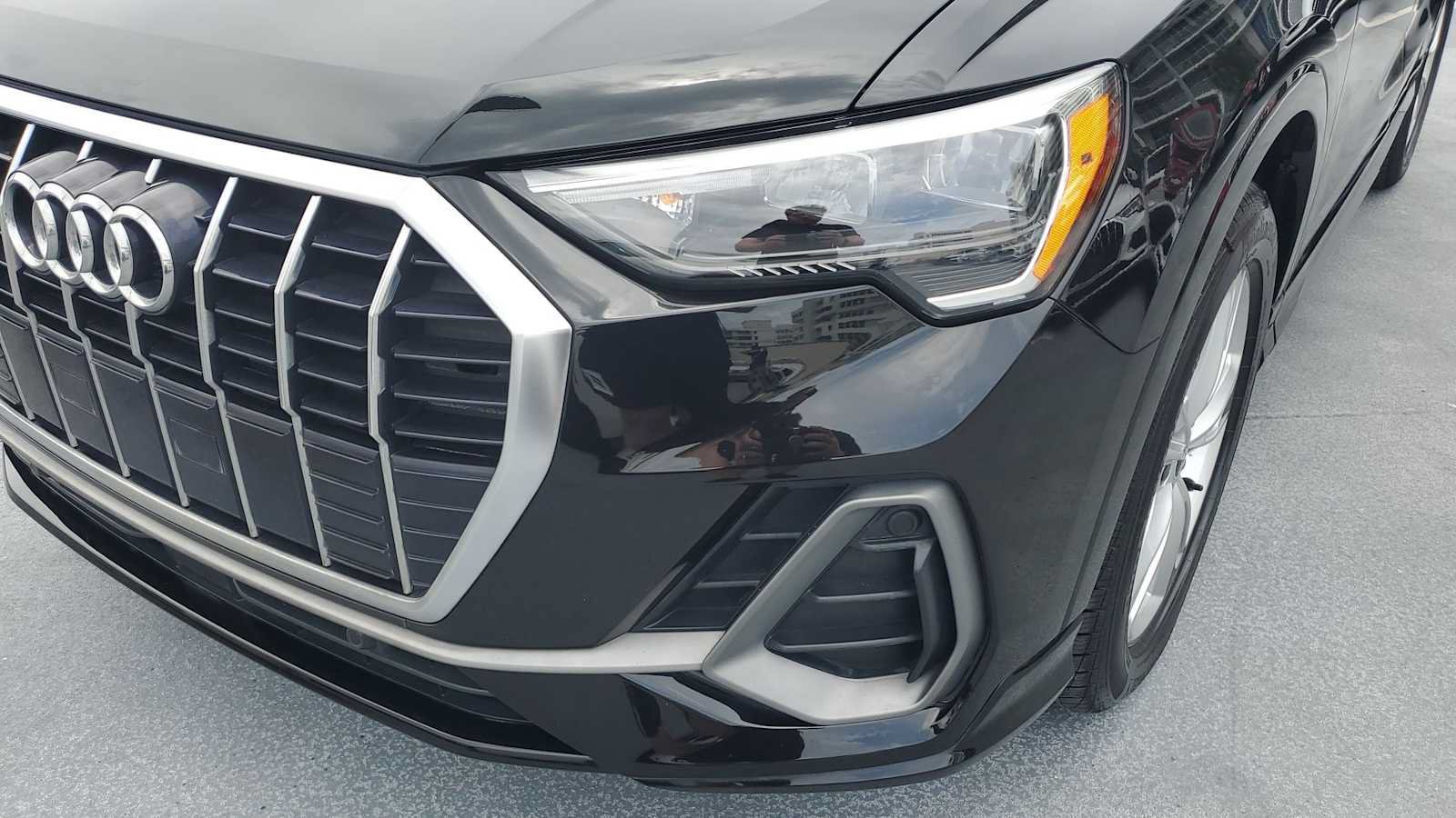 Certified 2022 Audi Q3 2.0T Premium w/ Convenience Package AWD/4WD image 10