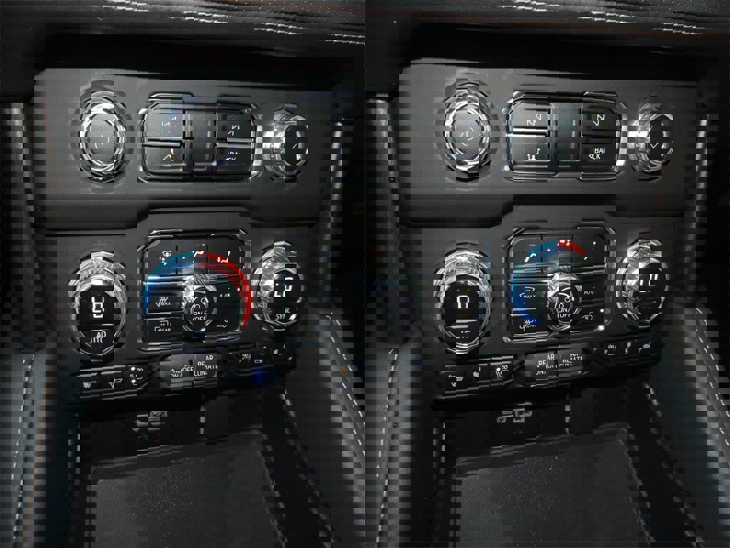 Certified 2023 GMC Yukon XL AT4 image 28