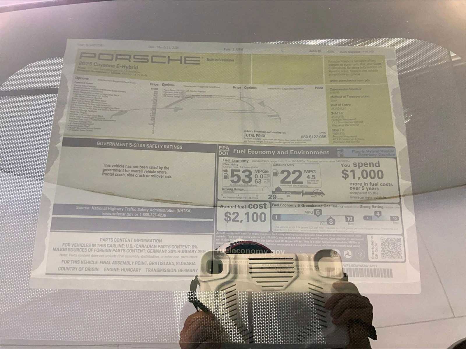 New 2025 Porsche Cayenne E-Hybrid image 24