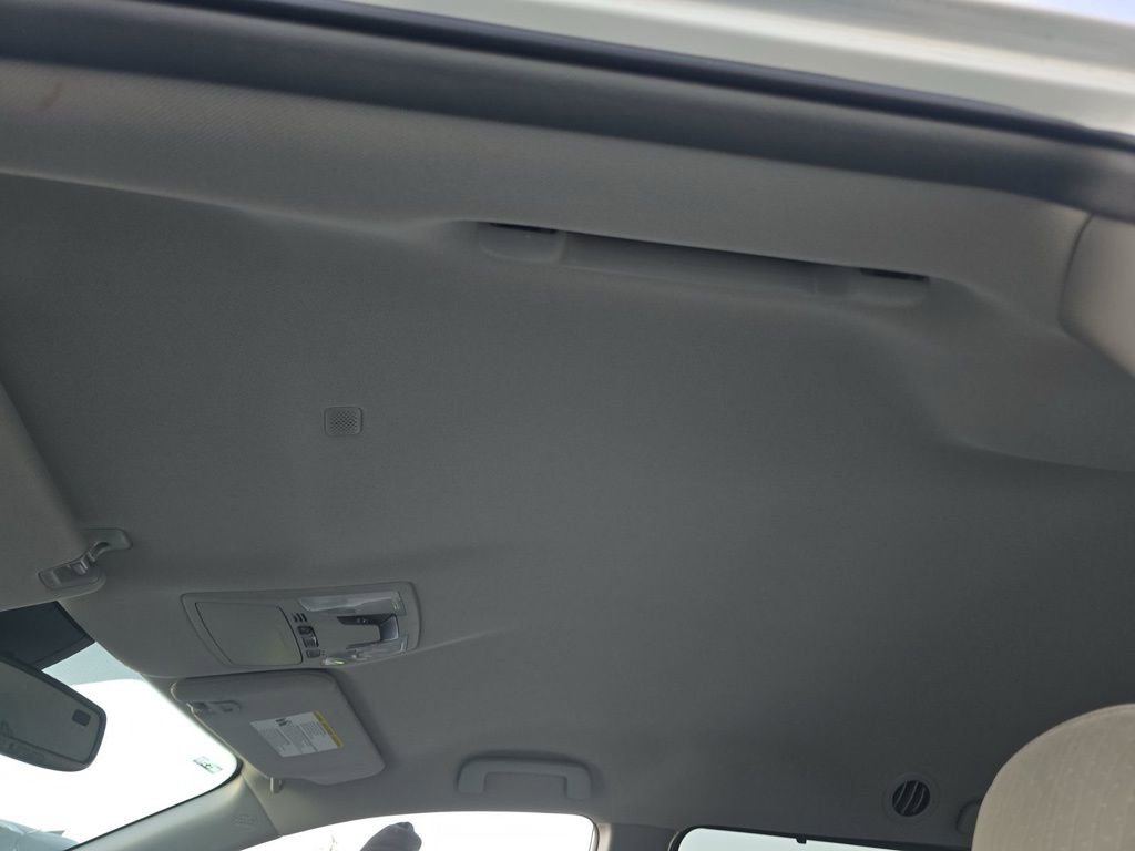 Used 2019 Toyota Sienna LE image 14