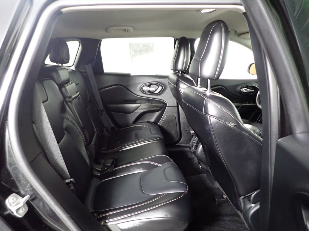 Used 2014 Jeep Cherokee Limited AWD/4WD image 38