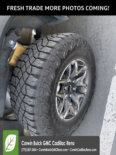 Used 2023 Chevrolet Colorado ZR2 w/ ZR2 Convenience Package III image 8