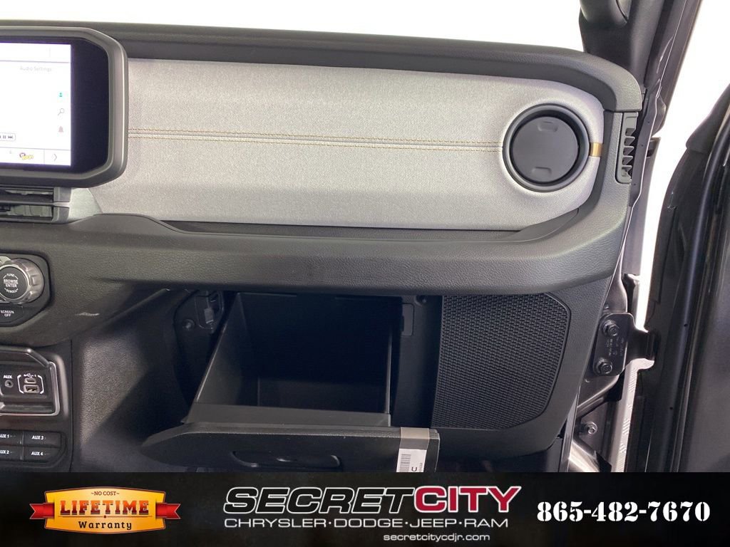 New 2026 Jeep Wrangler Sport AWD/4WD image 32