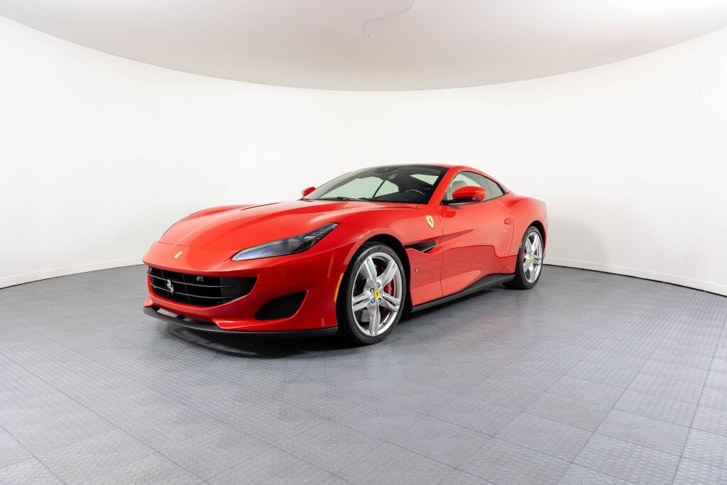 Certified 2020 Ferrari Portofino RWD image 7