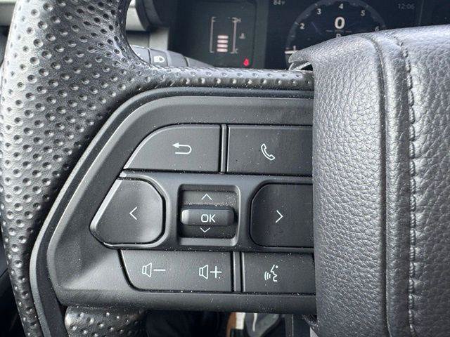Certified 2024 Toyota Tacoma SR5 AWD/4WD image 19